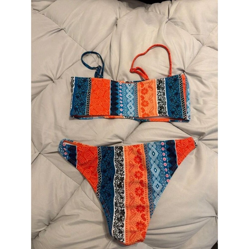 Bikini set - Picture 2 of 2
